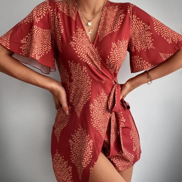 Boho Tropical Print Butterfly Sleeved Mini Romper burgundy red - Picture 7 of 7